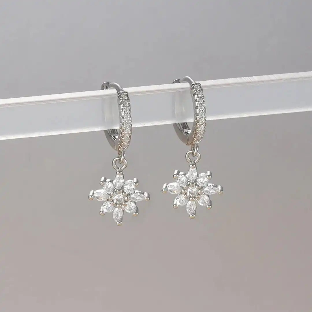 Boucles d'oreilles goutte de flocon de neige en cristal classique