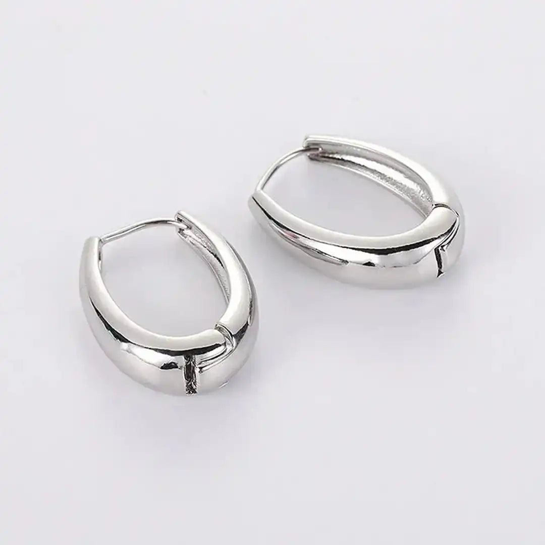 Boucles d'oreilles en anneau dorées classiques
