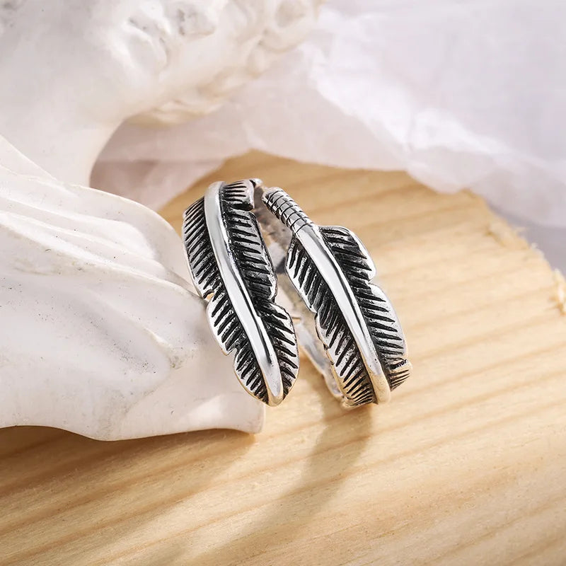 Bague commémorative ajustable en plume d'ange