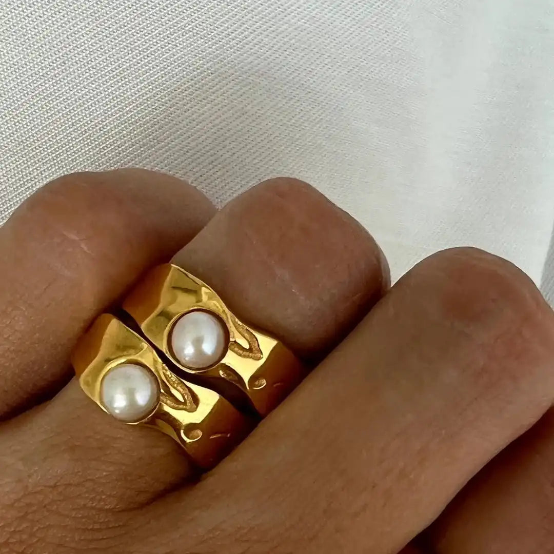 Bague vintage en or avec perles