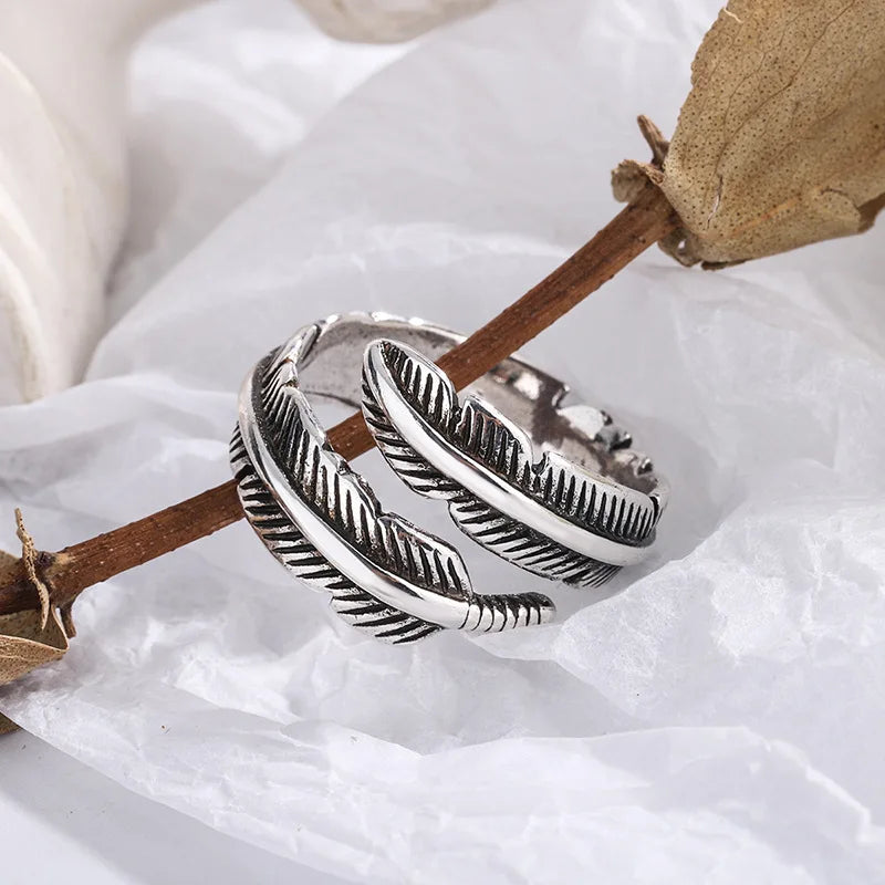 Bague commémorative ajustable en plume d'ange