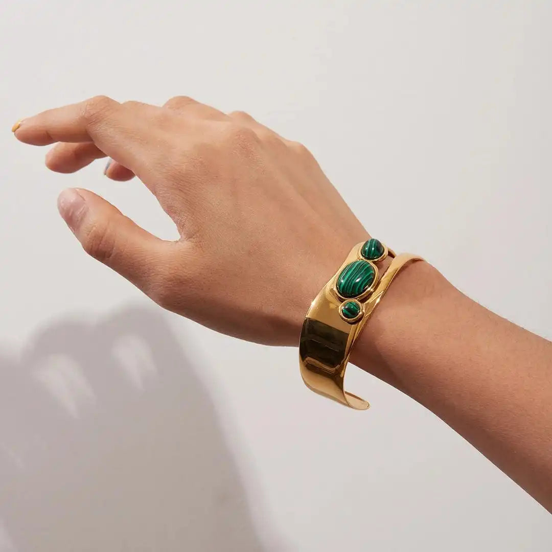Bracelet en œil de tigre vintage doré