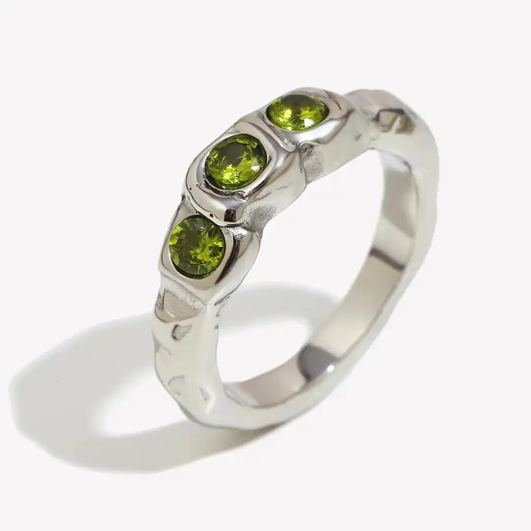 Bague Vintage en Or avec Pierre Précieuse Encastrée