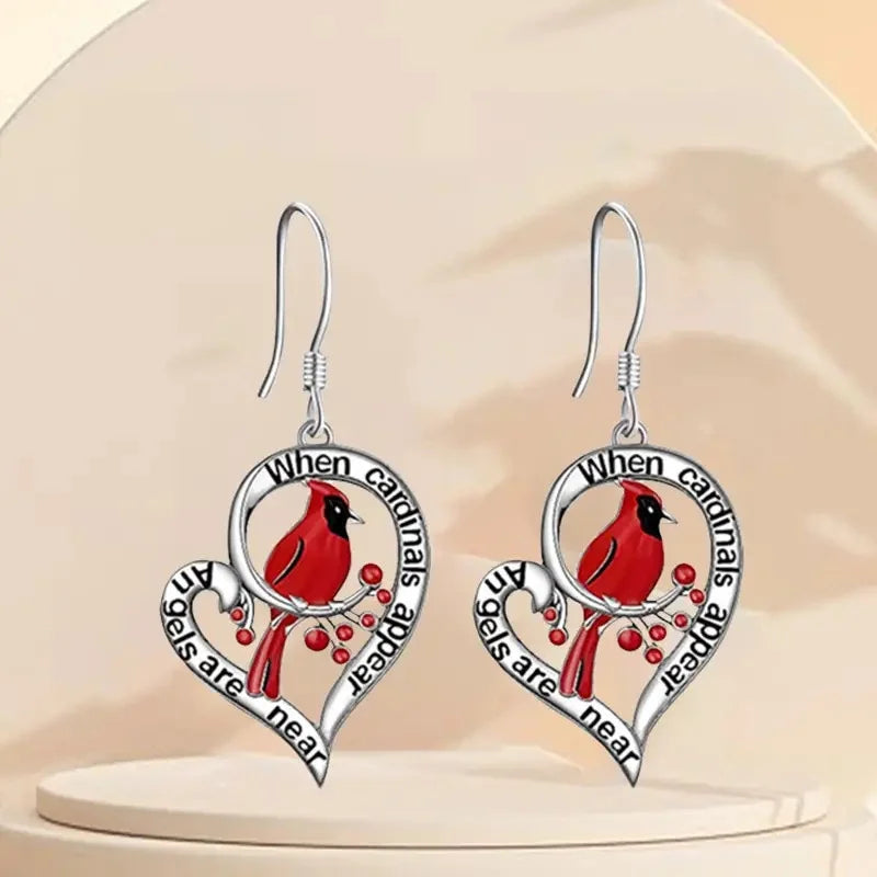Boucles d'oreilles souvenir cardinal rouge – design en forme de cœur