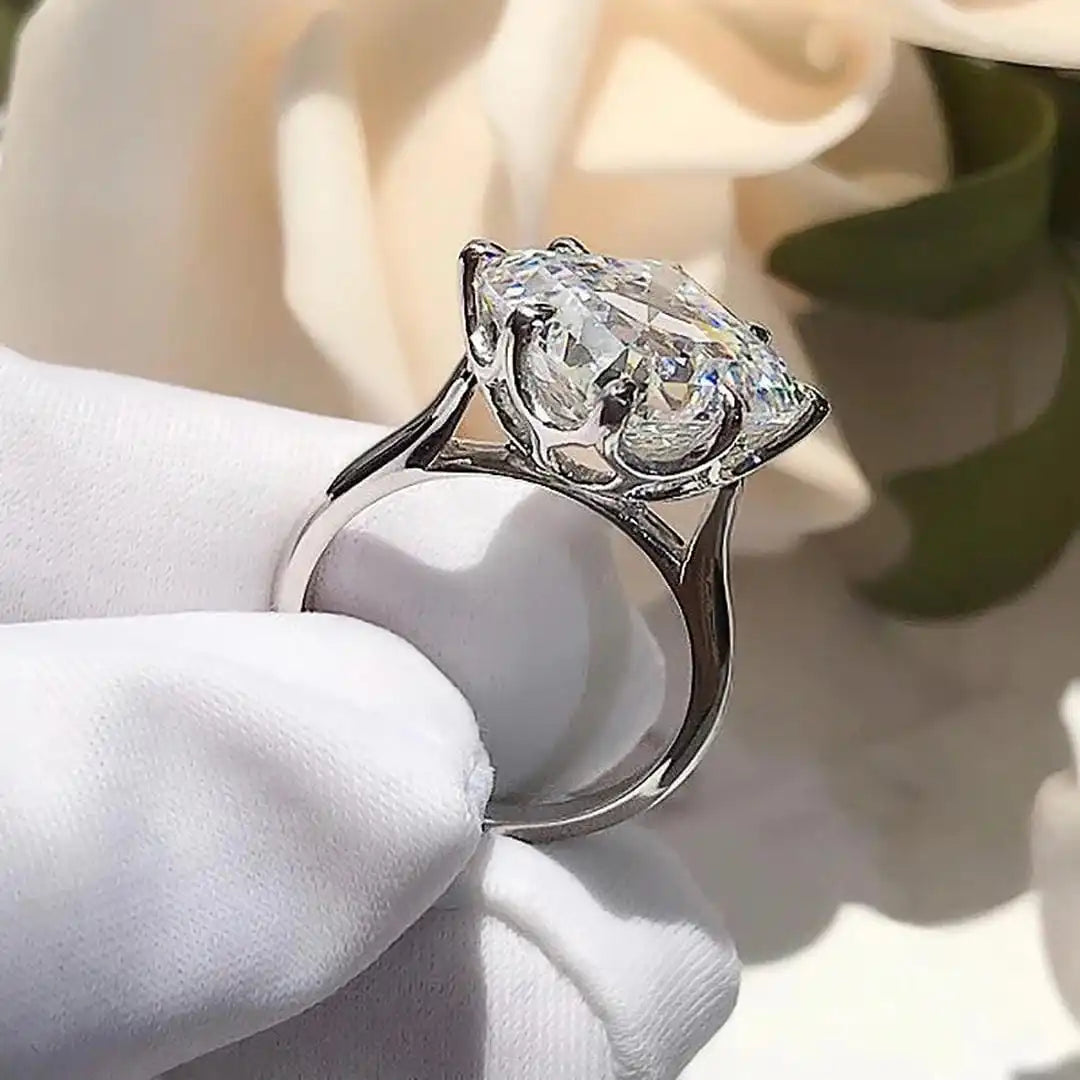 Bague en or intemporelle avec zircon cubique