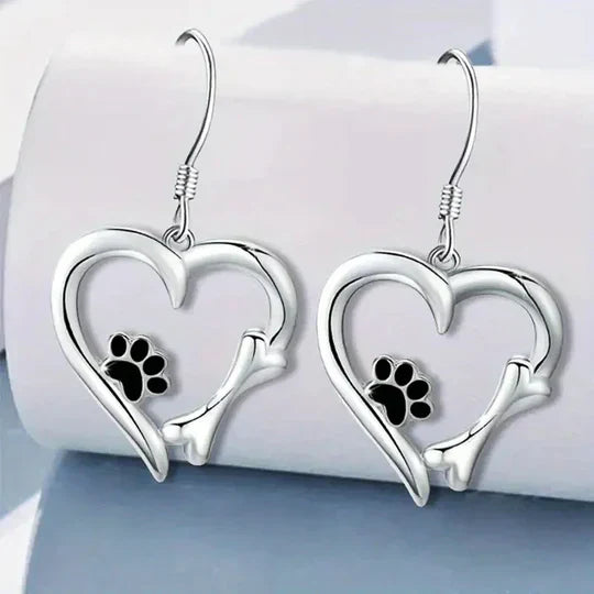 Yaritza™ | Boucles d'oreilles pendantes patte et cœur argentées