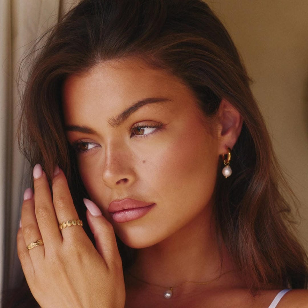 Boucles d'oreilles goutte en perles dorées intemporelles