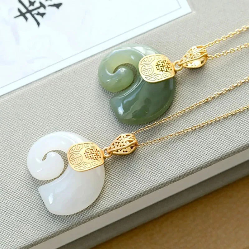 Collier pendentif éléphant en jade Hetian – Chaîne plaquée or 18K pour femmes