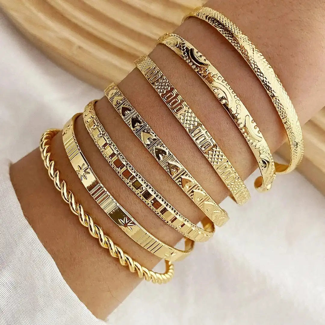 Bracelet de cheville ouvert en or