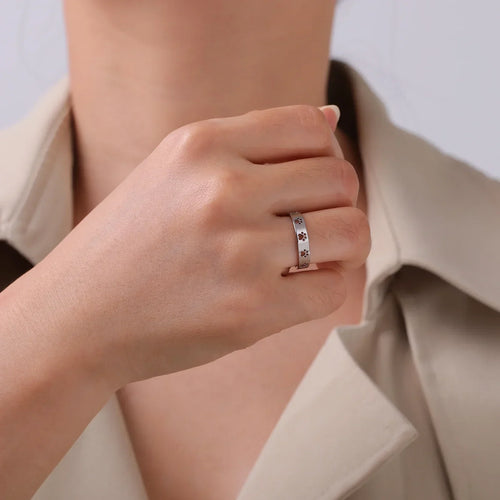 Bague en forme de patte dorée – acier inoxydable