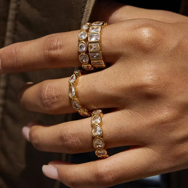 Collection de bagues en zirconium baguette