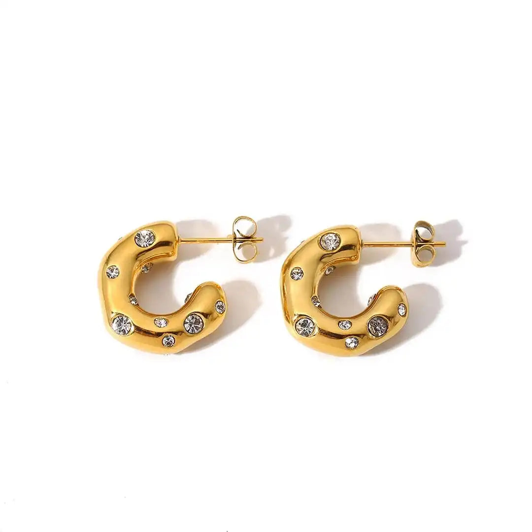 Boucles d'oreilles en anneau en zirconium doré scintillant