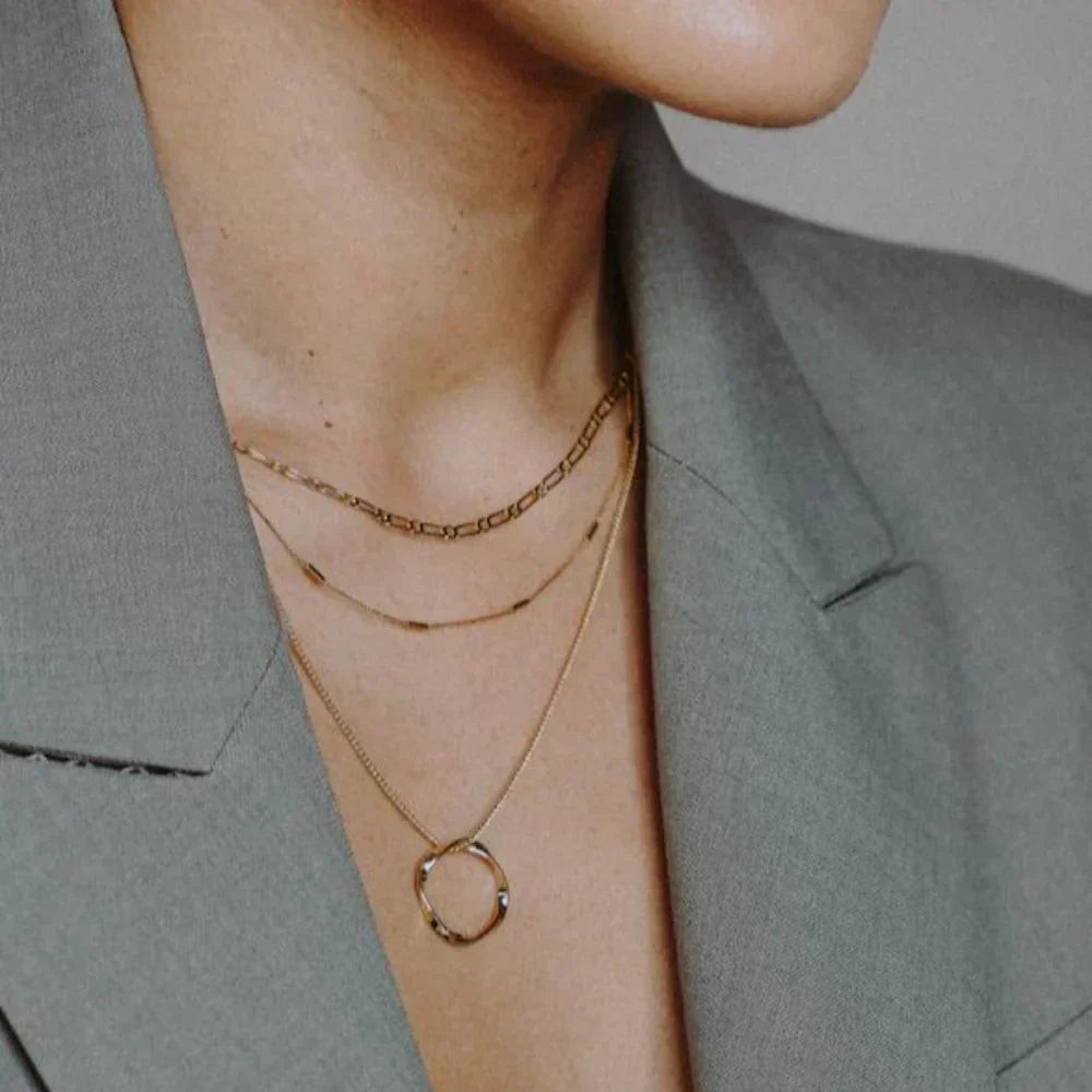Circa™ | Collier trois rangs cercle ouvert doré