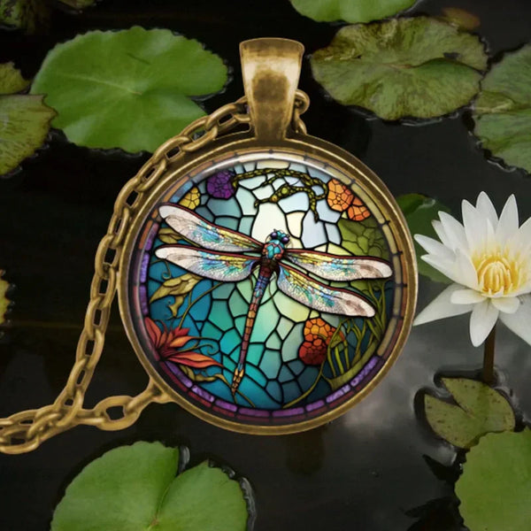 Collier en verre avec pendentif animal esprit de la forêt