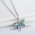 Collier pendentif papillon en coquille naturelle