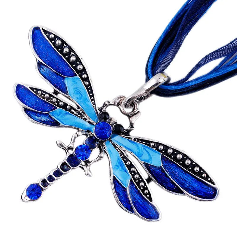 Collier pendentif libellule en cristal