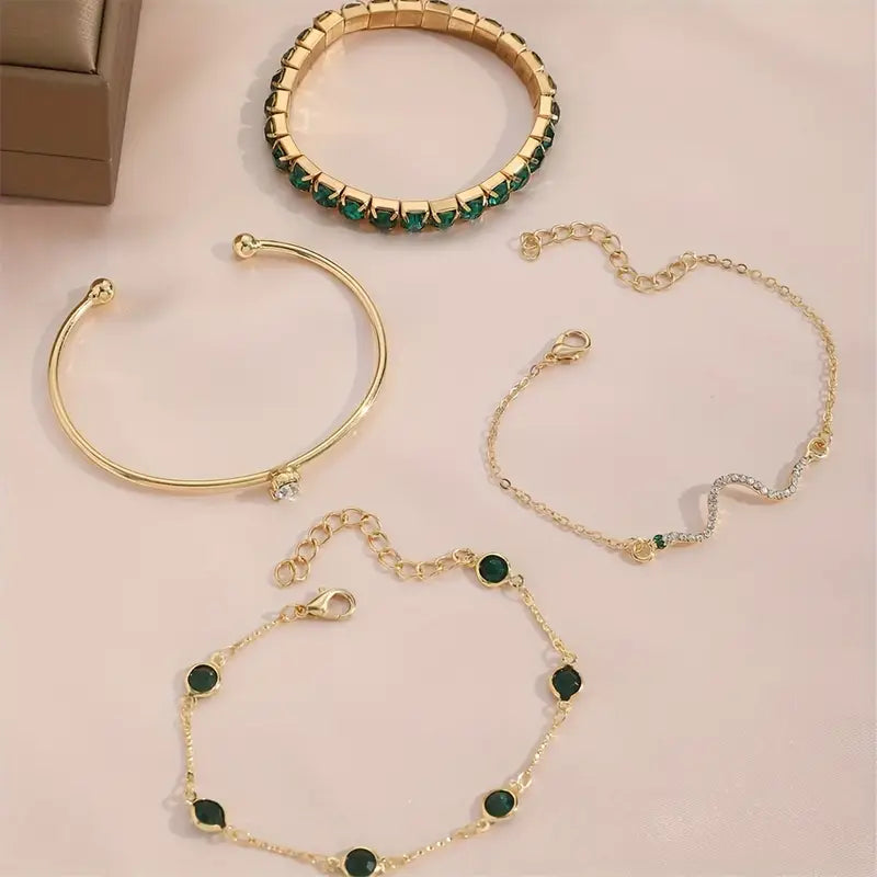 Bracelet en pierres précieuses vertes