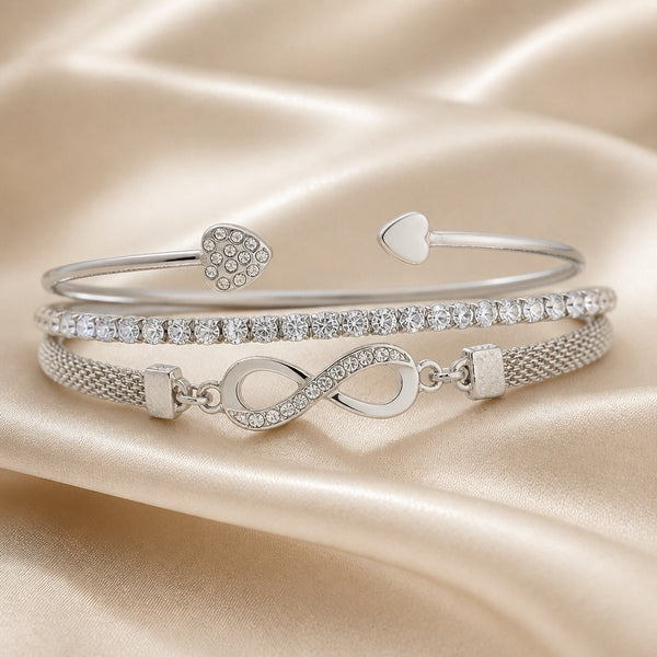 Bracelet éternel en rhinestones en or blanc