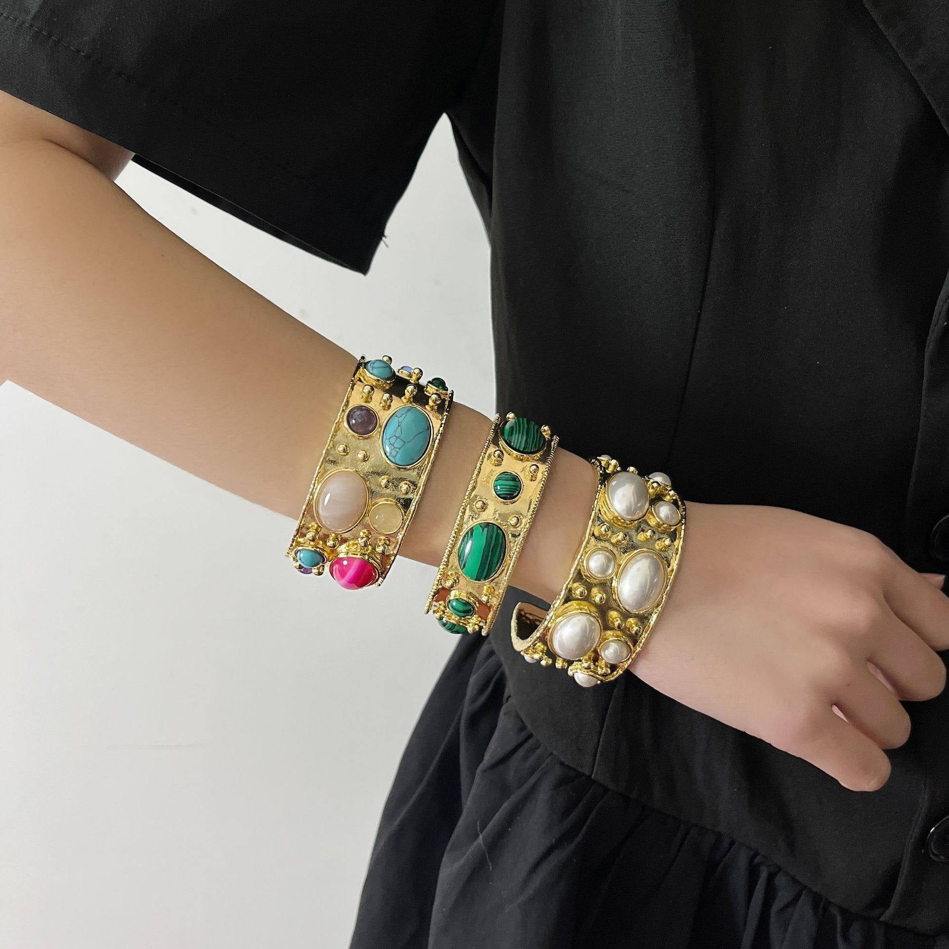 Mansetti Vintage Baroque Pebble