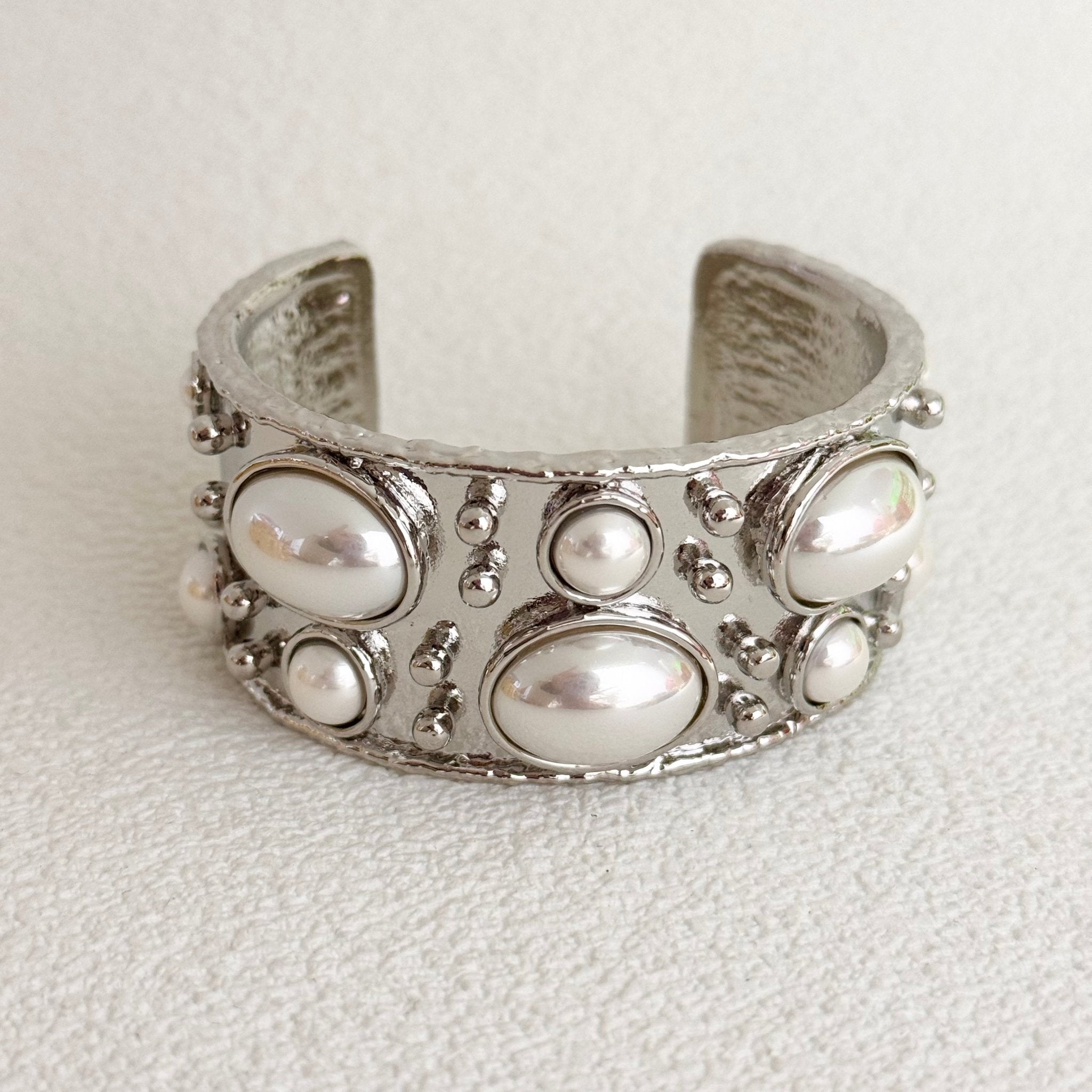 Mansetti Vintage Baroque Pebble
