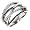 Bague croisée noire et blanche saisissante