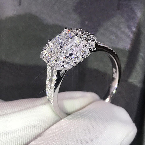 Bague de fiançailles en zirconium en forme de carré