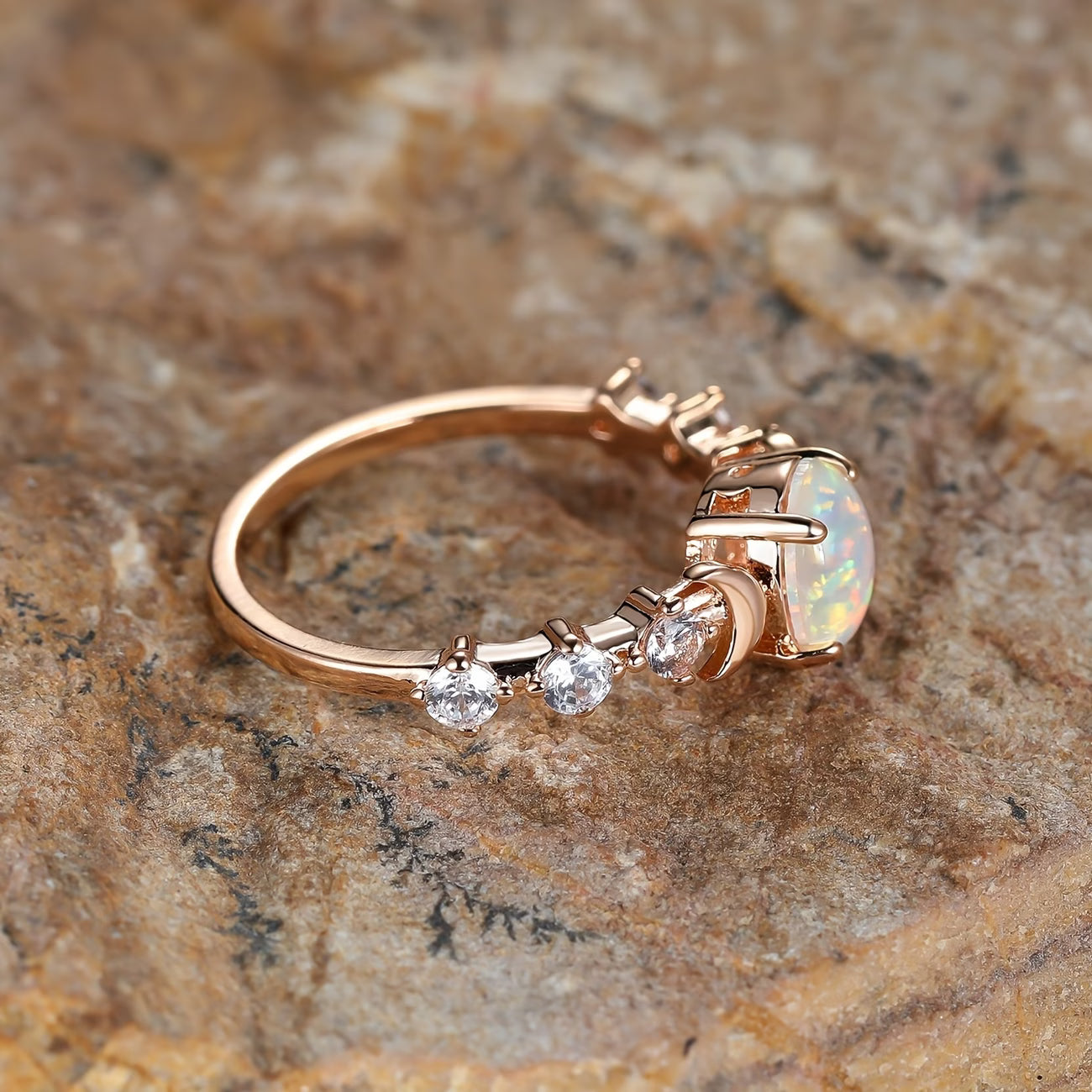 Bague croissant en opale | or rose