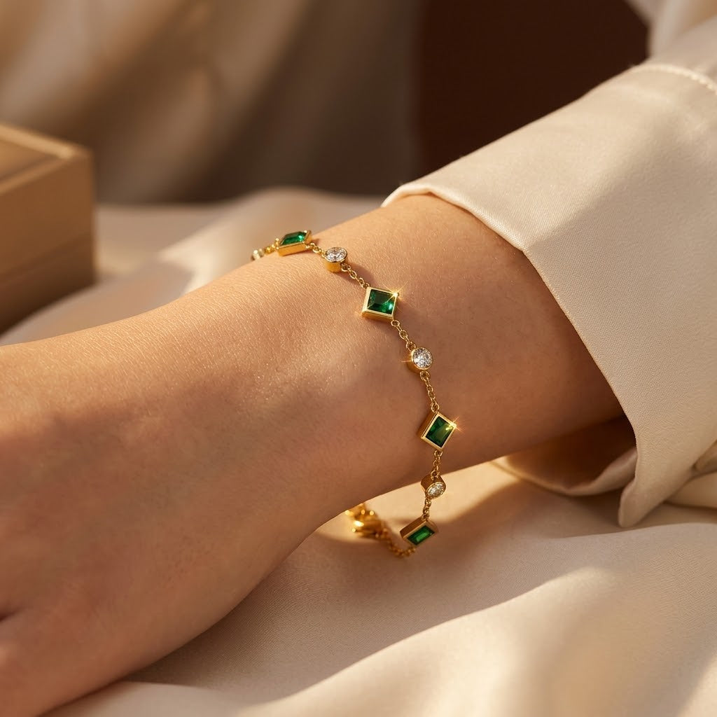 Bracelet à Motifs Émeraude en Or