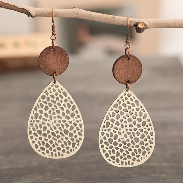 Boucles d'oreilles pendantes Lacy Kyynel à découpe