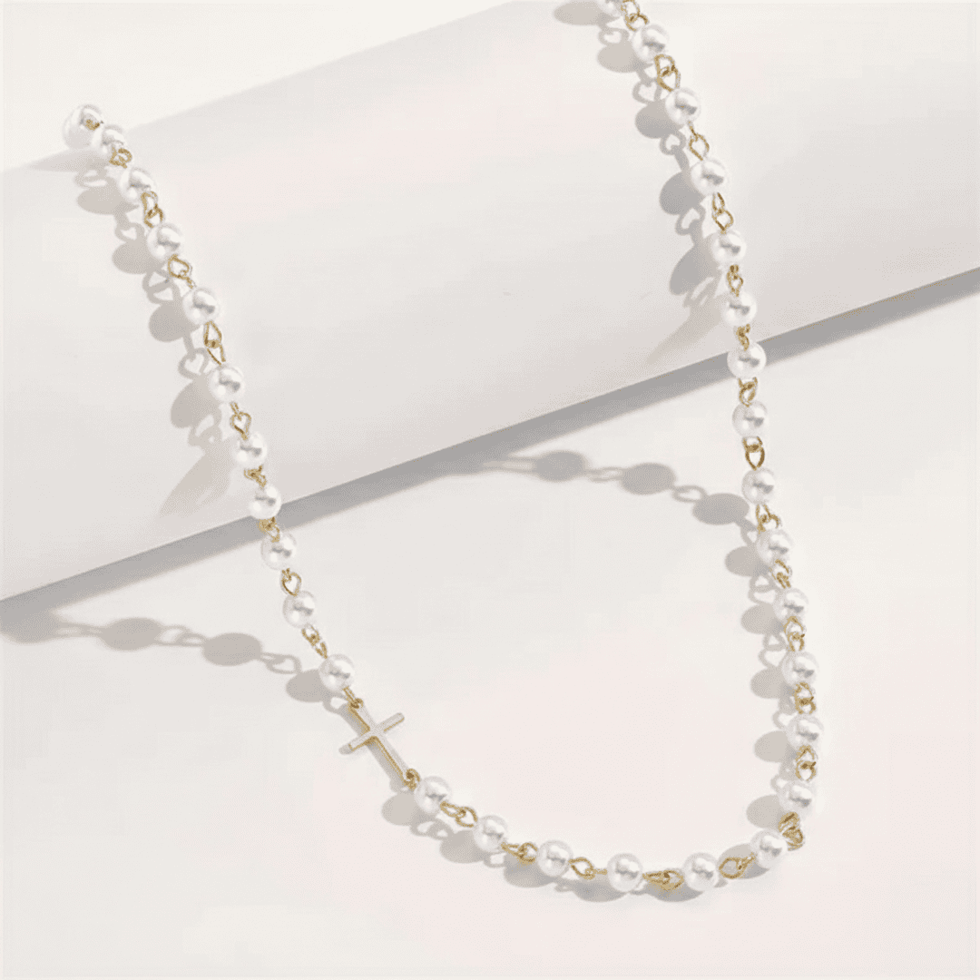 Le collier Ikuinen Helmi