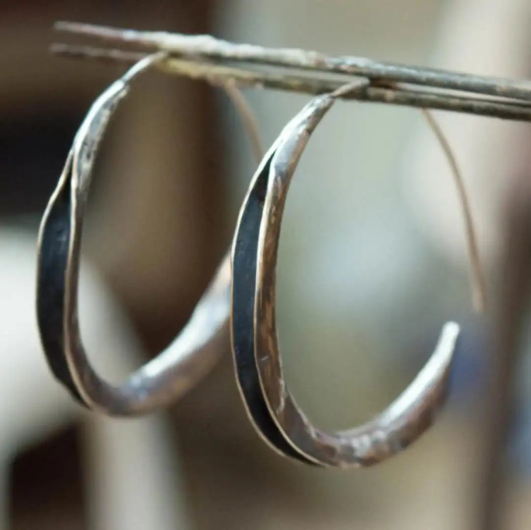 Boucles d'oreilles en forme de cercle audacieuses