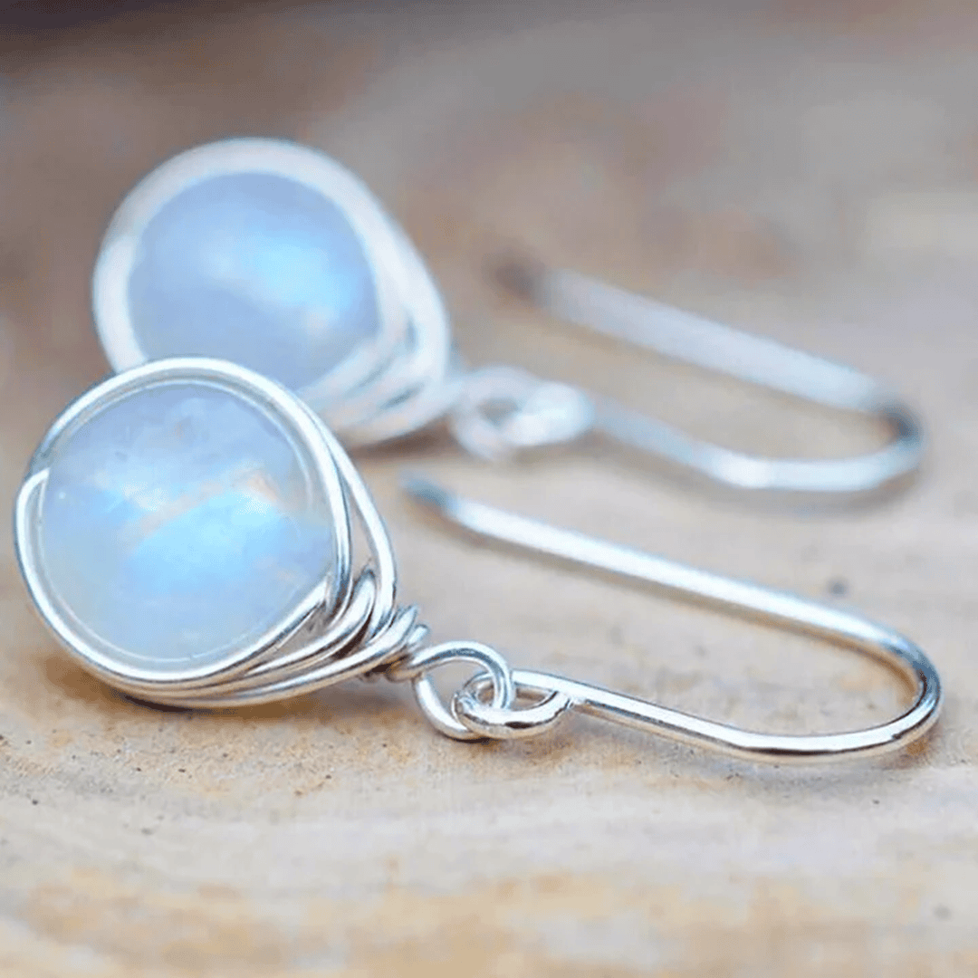 Boucles d'oreilles en argent avec pierre de lune en forme de goutte
