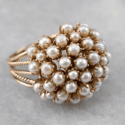 Bague en perles enfoncées faite à la main