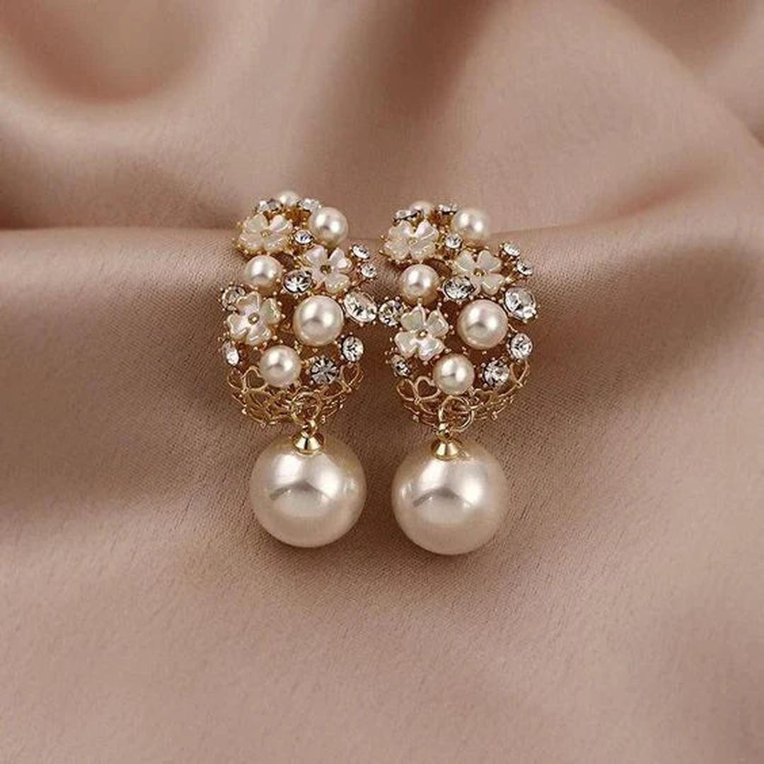 Boucles d'oreilles en perles de fleurs élégantes