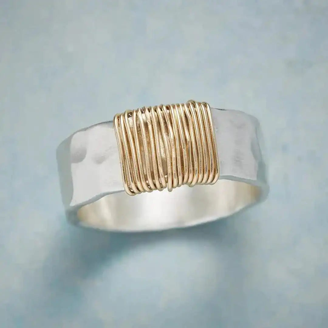 Bague en Argent avec Fil Doré
