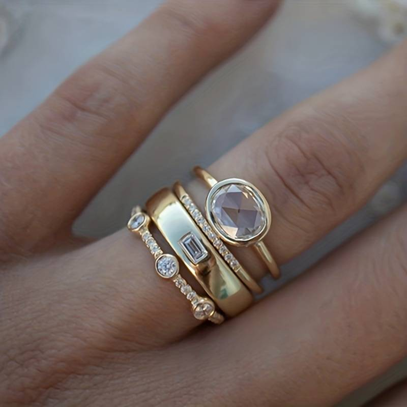 Lily | Ensemble de bagues vintage dorées et zircone