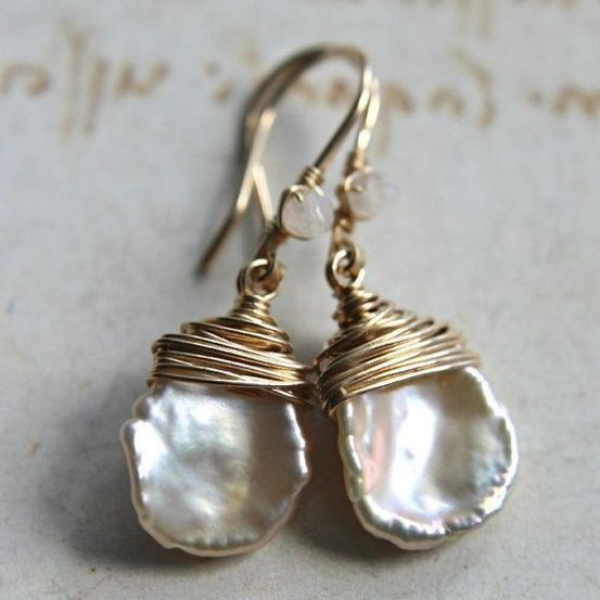Boucles d'oreilles pendantes perle baroque vintage