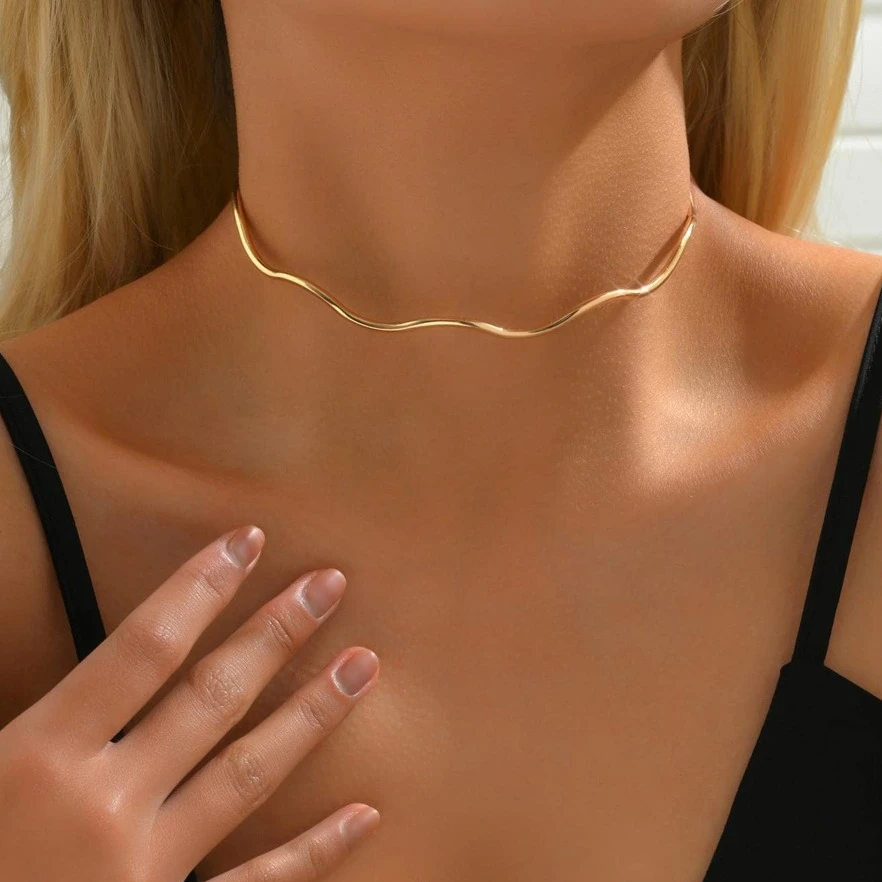 Collier vintage fin doré