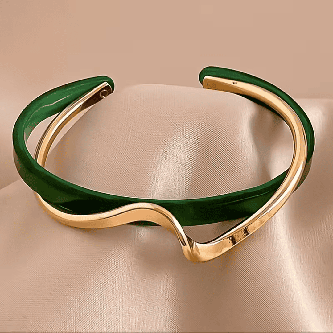 Bracelet Ondulé Vert Émeraude Élégant