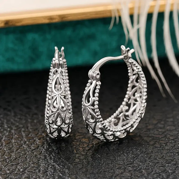 Boucles d'oreilles panier ajouré antique | Or blanc