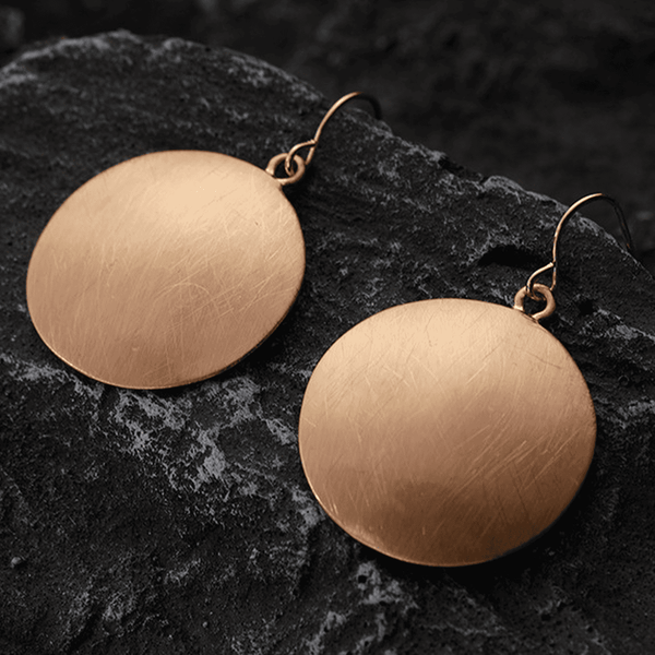 Boucles d'oreilles en enregistrement rétro doré