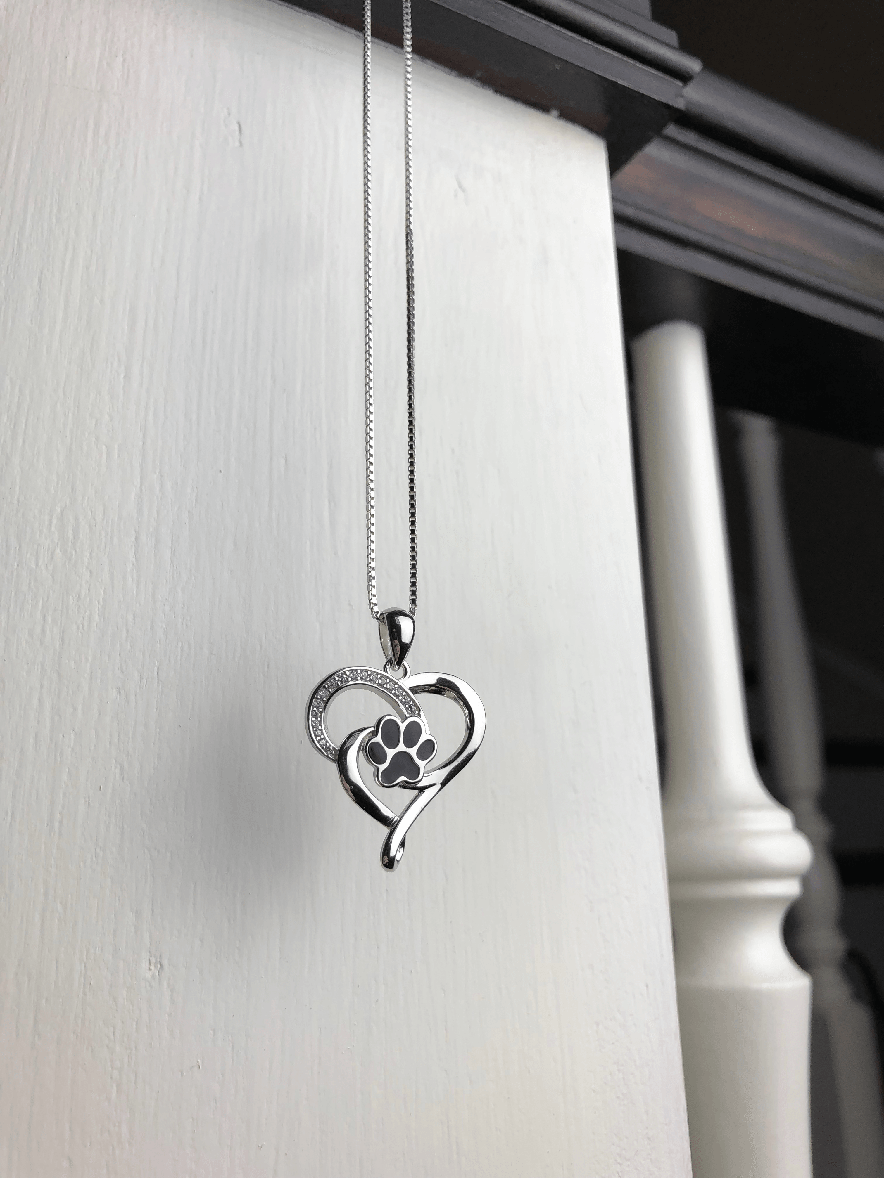 Collier en acier inoxydable infini avec cœur et patte