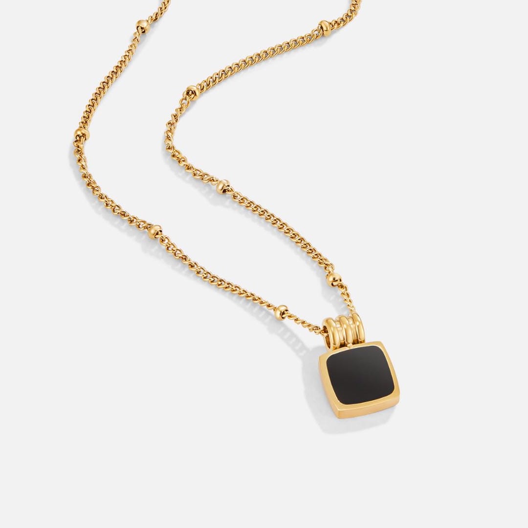 Collier pendentif noir Chic de minuit