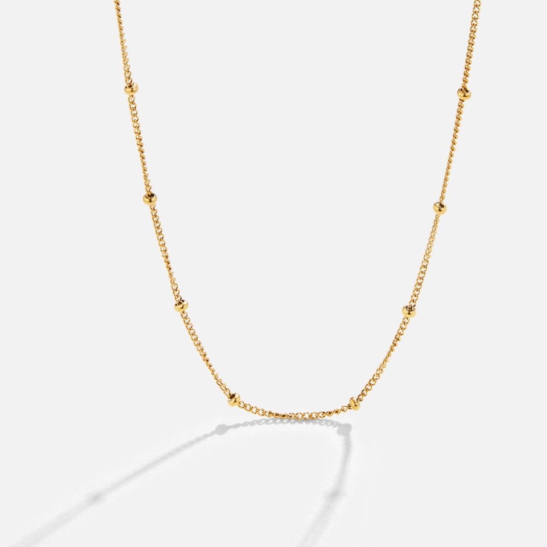 Collier Chic Superposé en Or Élégant