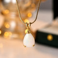 Collier pendentif opale scintillant