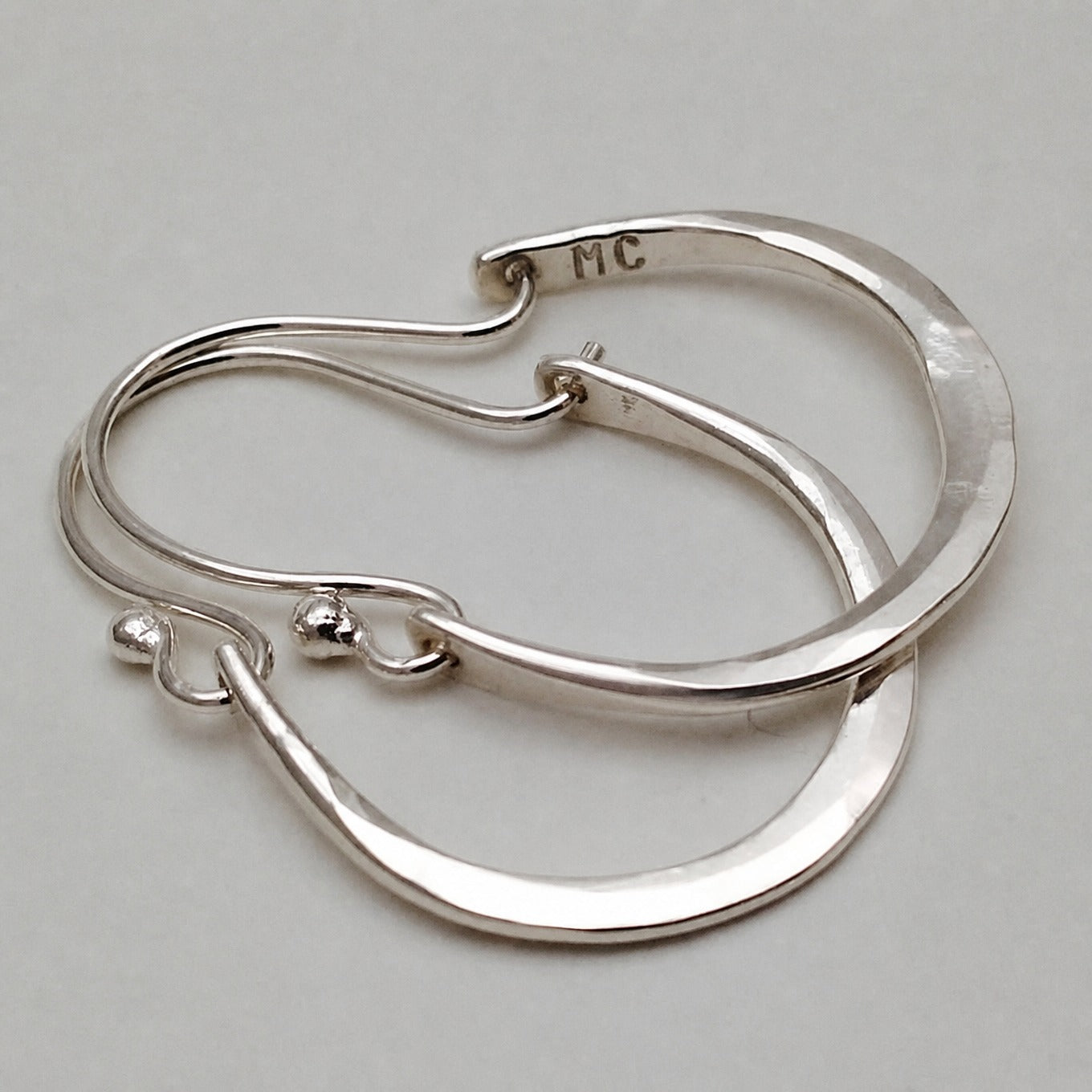 Boucles d'oreilles en argent minimalistes