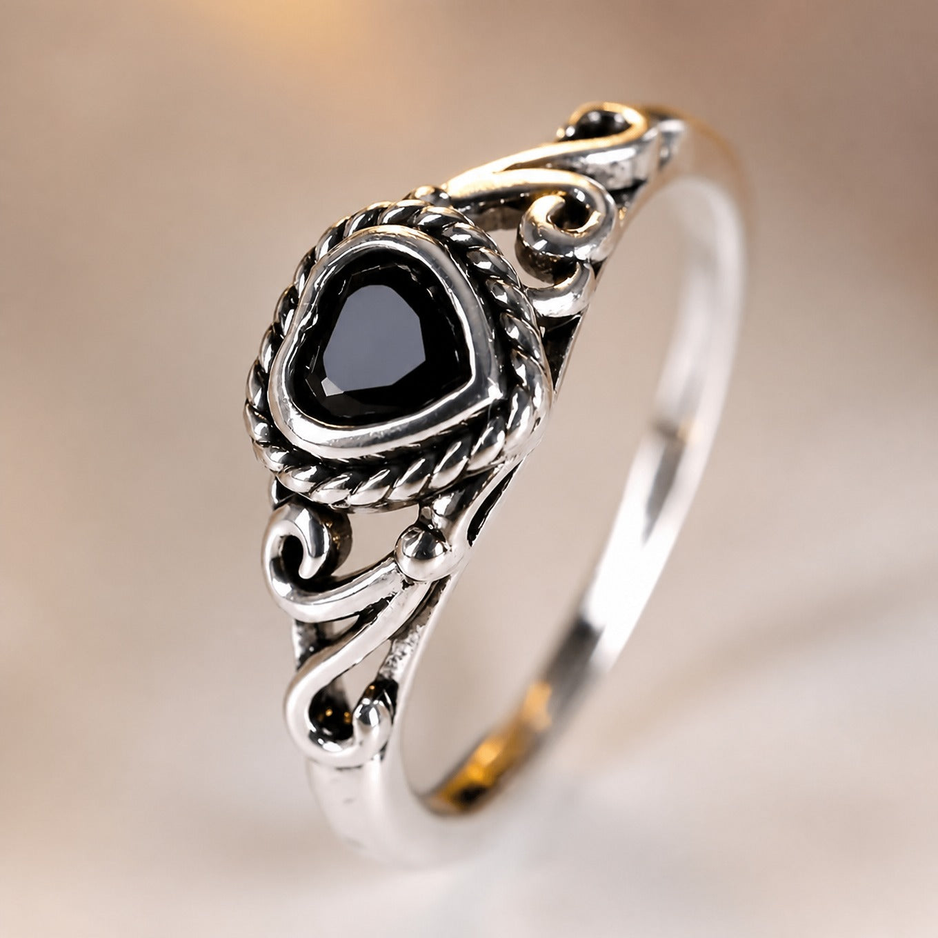 Bague Onyx Cœur Zirconia