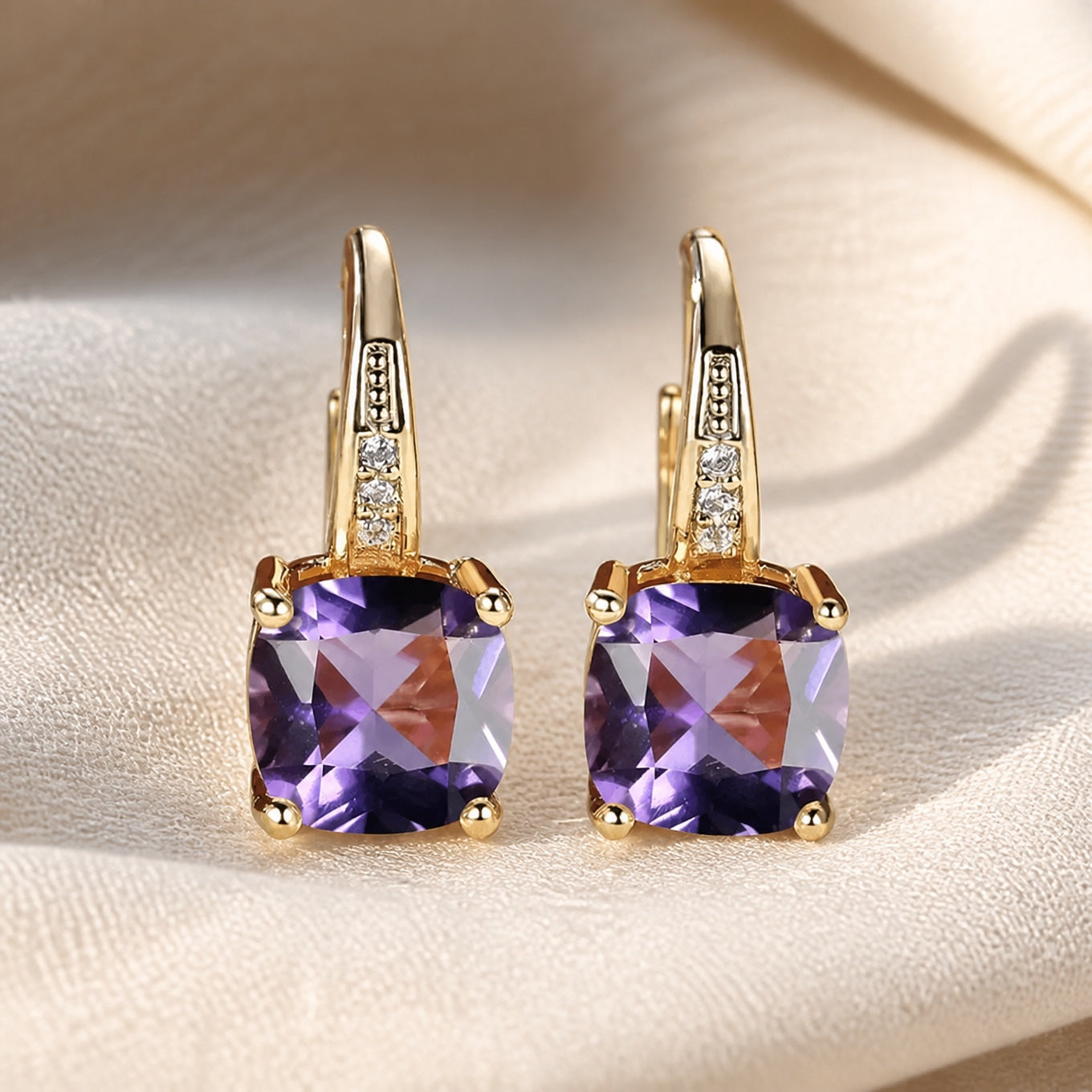 Boucles d'oreilles en pierre de saphir mystérieux