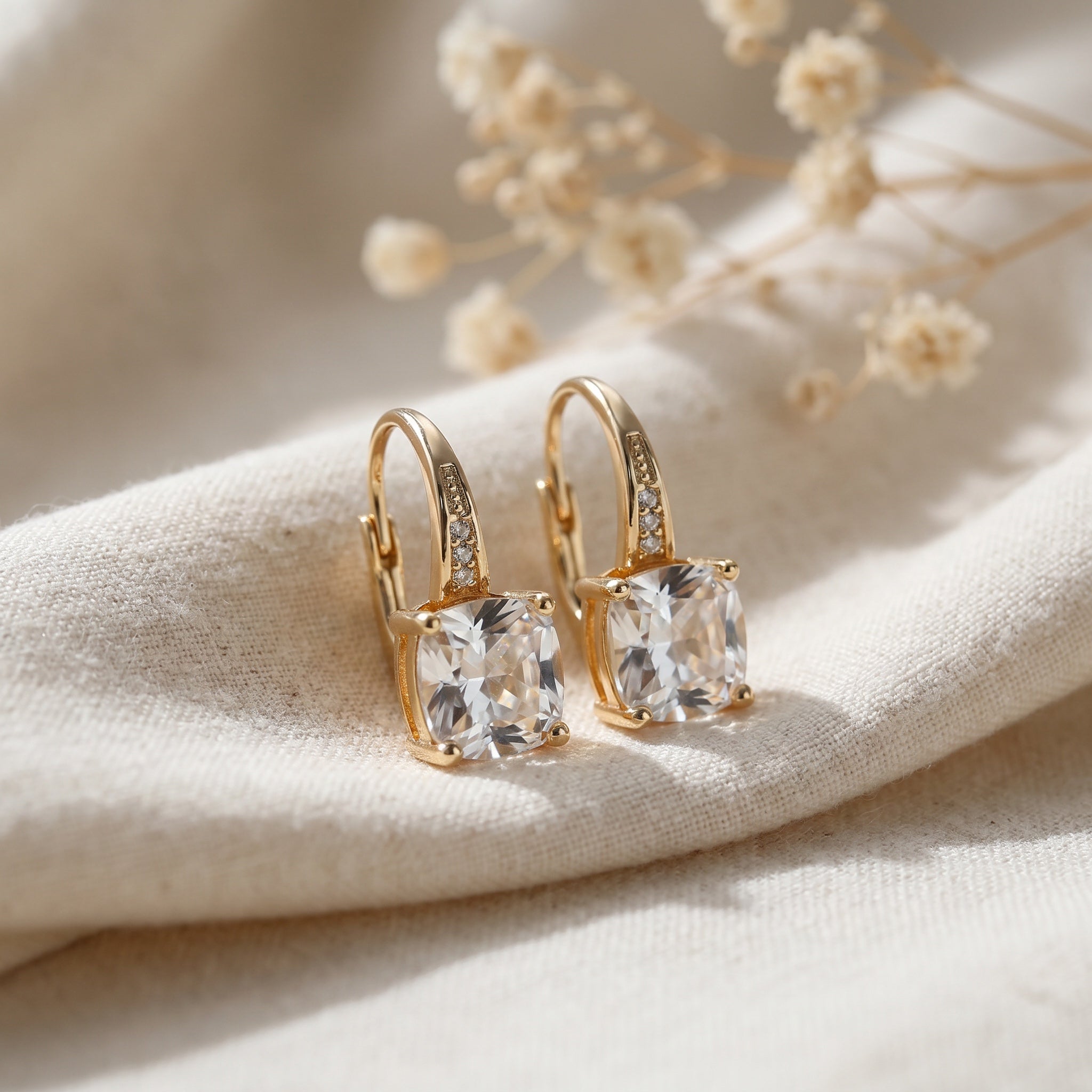 Boucles d'oreilles en pierre de saphir mystérieux