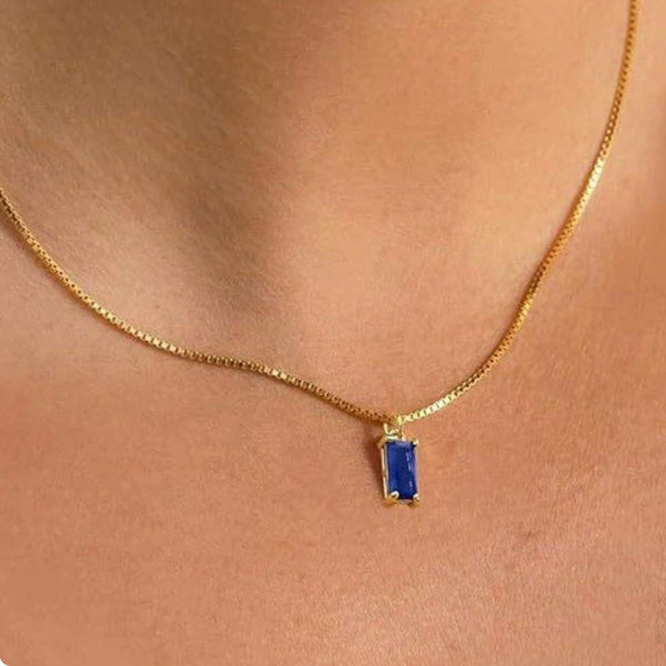 Collier pendentif saphir minimaliste